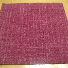 日本製防音タイルカーペット厚み13.6㎜・1枚２５０円・在庫５０...