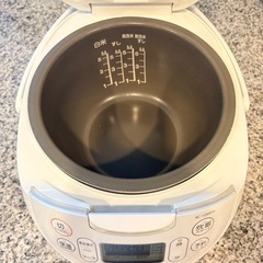 東芝 炊飯器 5.5合 マイコン ホワイト RC-10MFH(の画像