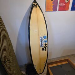 サーフボード　ハードボード　カバー付きの画像