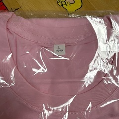 値下げ⭕️ LABUBU ラブブ 半袖 Tシャツ ピンク Lサイズの画像