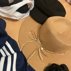 新品adidasジャージ上下・NIKE靴・その他新品サンダルや麦わら帽子など|お譲り先決まりましたの画像