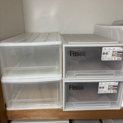 (決まりました)押し入れ用衣装ケース　四個セット　Fits ロング