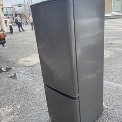北九州市内配送無料　保証付き 2021年製　三菱 冷蔵庫 Pシリーズ マットチャコール MR-P17G-H [168L /2ドア /右開きタイプ]の画像