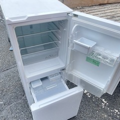 北九州市内配送無料　保証付き 2020年製冷蔵庫 ホワイト HR-G13B-W [134L /2ドア /右開きタイプ] [冷凍室 46L]の画像