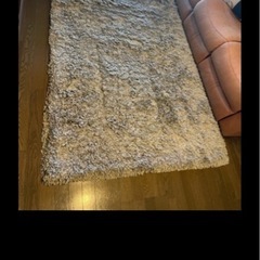 グレーのカーペット　133cm×195cm (IKEA ラグ)の画像