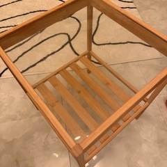 IKEA サイドテーブルの画像