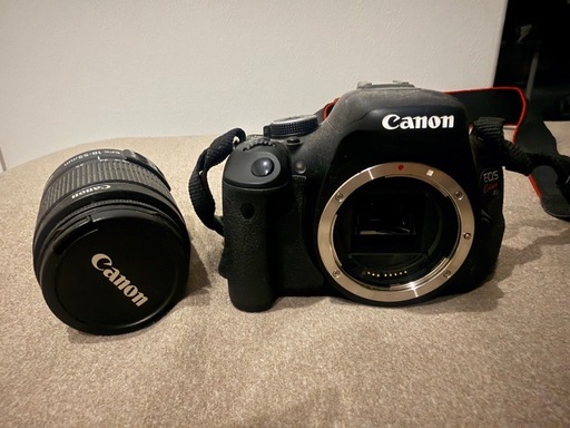 カメラ ? CANON EOS KISS X5　 