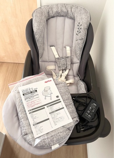 アップリカ　ユラリズム　オート　ライト