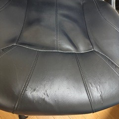 ブラックオフィスチェア 合成皮革製の画像