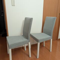 （2脚）KÄTTIL シェッティル チェア, ホワイト/クニーサ ライトグレーの画像