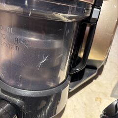 〔付属品付）東芝トルネオシリーズ（VC-SG512）軽量・コンパクト設計なサイクロン式〔紙パック不要）掃除機の画像