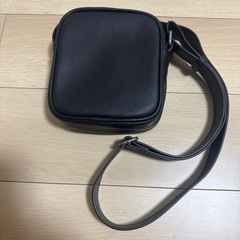 DIESEL ショルダーバッグ ブラック レザー ロゴの画像
