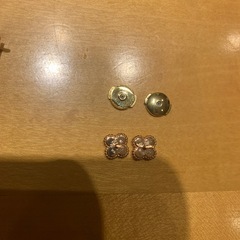 ヴァンクリーフアンドアペールピアス　の画像