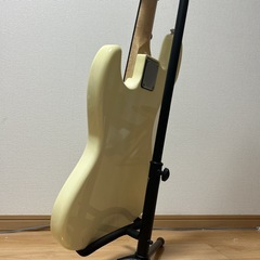 4弦ベースの画像