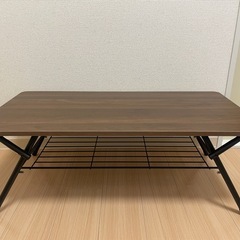 折りたたみテーブルの画像