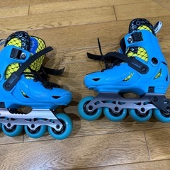 🌟ブルー キッズ用ローラースケート EU29〜32（約18〜20cm）サイズ調整OK♪の画像