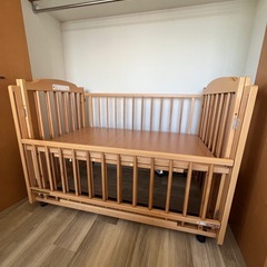 ベビーベッド✨洗えるマットレス付　添い寝OK👍サークルにもなります　の画像