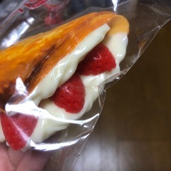 食用シリコン いちご生クリームクレープ スクイーズ 未使用の画像