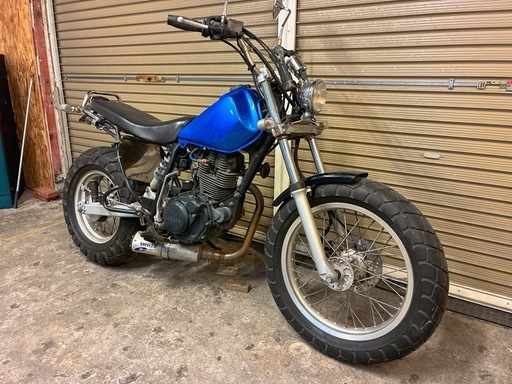 ヤマハ　TW200 配送可能　支払いは現金or振り込みも可能