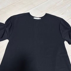 フリル袖 黒 カットソーワンピース L しまむらの画像