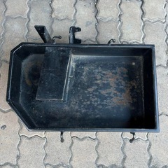 キャンター　ダンプ　シート置き場　スペアタイヤ　20キャンターの画像