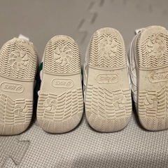 アシックス　スクスク　ファーストシューズ　12センチ13センチの画像