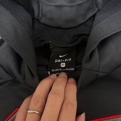 NIKE パーカー 2〜3歳 の画像