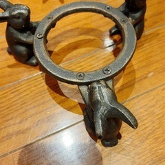 （美品）うさぎの五徳❮鉄製❯一個の価格です。の画像