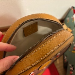 グッチ　GUCCI ショルダーバッグ　ディズニーコラボ　レア　バッグ
の画像