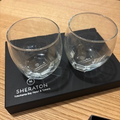 シェラトンホテルのグラスの画像