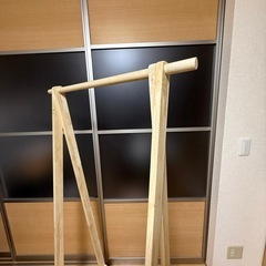 ハンガーラック　洋服掛け　木の画像