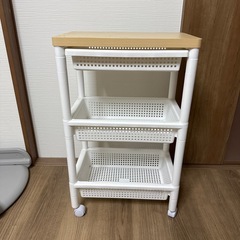 収納ラックの画像