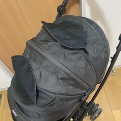 【美品】Apricaベビーカーラクーナクッションフリープラス2022年購入の画像