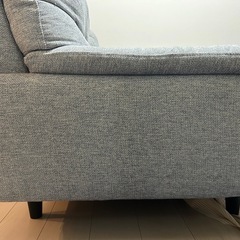 【無料】ニトリ 脚付きソファ 1-2人用 グレーの画像