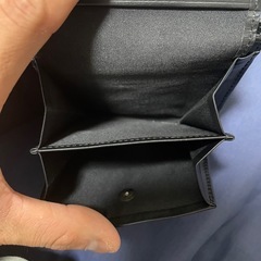 折りたたみ財布の画像