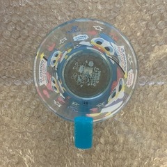 ドナルドダックとデイジーダックのコップの画像