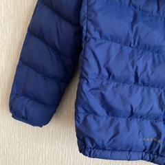 ユニクロ　ダウン　130 ブルーの画像