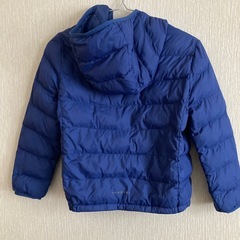 ユニクロ　ダウン　130 ブルーの画像