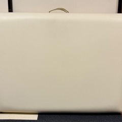 エステ　ベッドの画像