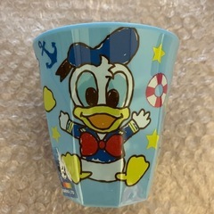 ドナルド&デイジーの可愛いコップの画像