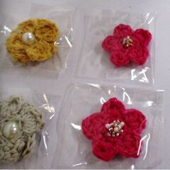 ①【新品】犬用　ヘアクリップ　10個セット　アクセサリー　コーム型　お花　髪飾り　かわいい　ペット用品　ヘアアクセサリー　女の子にもの画像