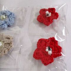 ②【新品】犬用　ヘアクリップ　10個セット　アクセサリー　コーム型　お花　髪飾り　かわいい　ペット用品　ヘアアクセサリー　女の子にもの画像
