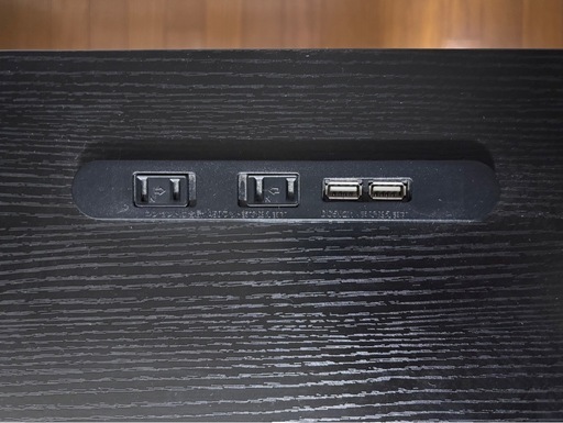 最終10/17ブラックパソコンデスク USBポート、コンセント付き　説明書付き