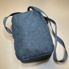 グレー　ショルダーバッグの画像