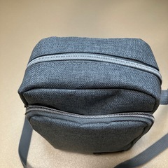 グレー　ショルダーバッグの画像