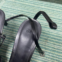 H&M ブラック ハイヒール パンプス EUR 40の画像