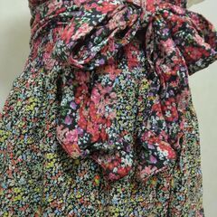 スカート　ブラック×小花の画像