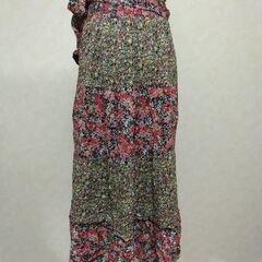 スカート　ブラック×小花の画像