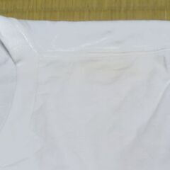 ももクロしまむらのコラボTシャツ（黄、ピンク、赤、黒）の４枚セット！半袖　Mサイズ　女性の方にもゆったり着て頂けます。未使用　保管品の画像
