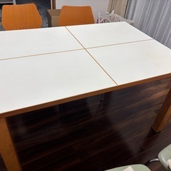 ダイニングテーブル　引き出し付きの画像